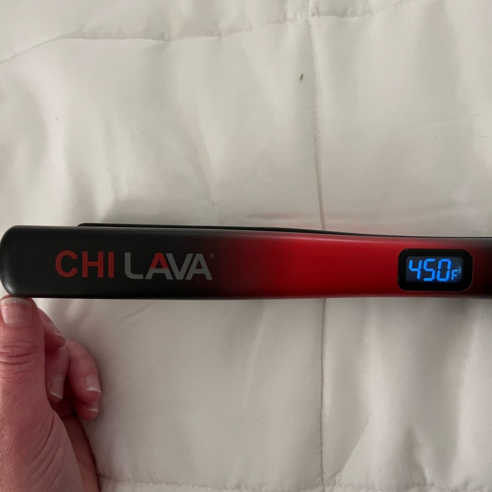 Chi Lava flat iron hair straightener new model! - Picture 6 of 8